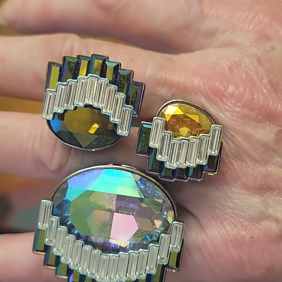 Ring - Picture 4 of 10